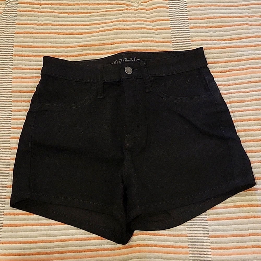 WILD FABLE black shorts